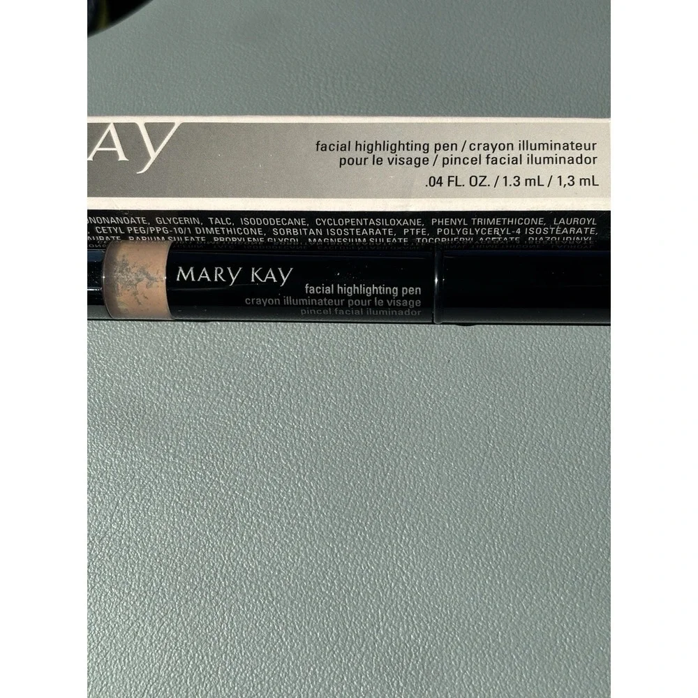 Mary Kay Facial Highlighting Pen Shade 3 NOS
